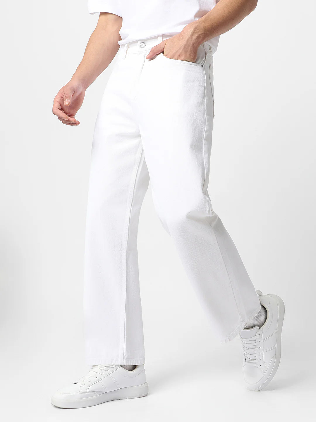 Men’s Relaxed Fit White Casual Jeans