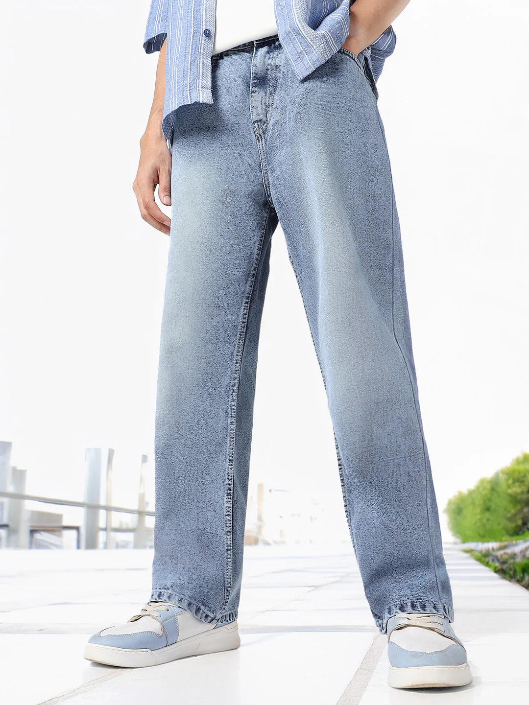 Men’s Light Blue Relaxed Fit Jeans